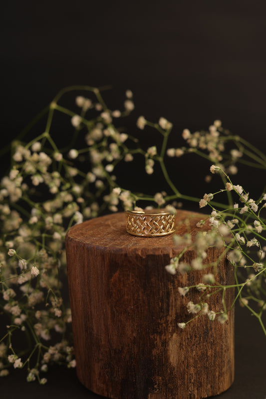Golden Weave Band