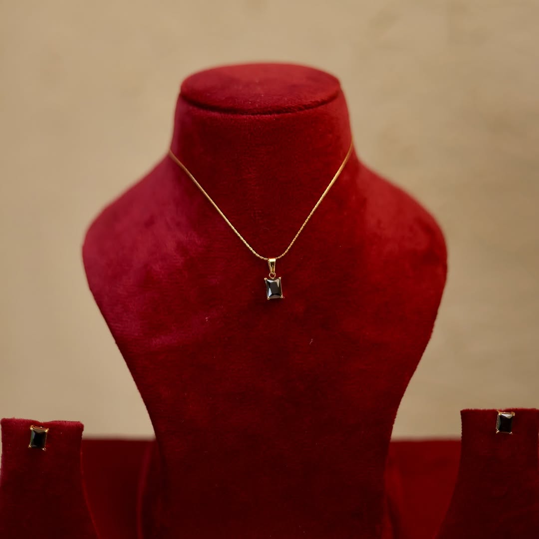 Midnight Charm Necklace Set