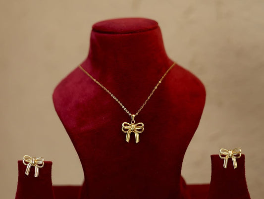 Golden Bow Charm Necklace Set