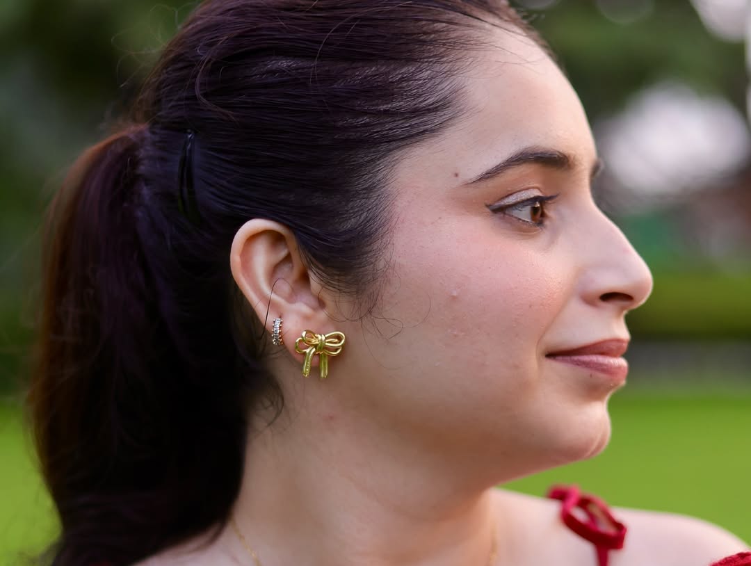 Golden Bow Charm Necklace Set
